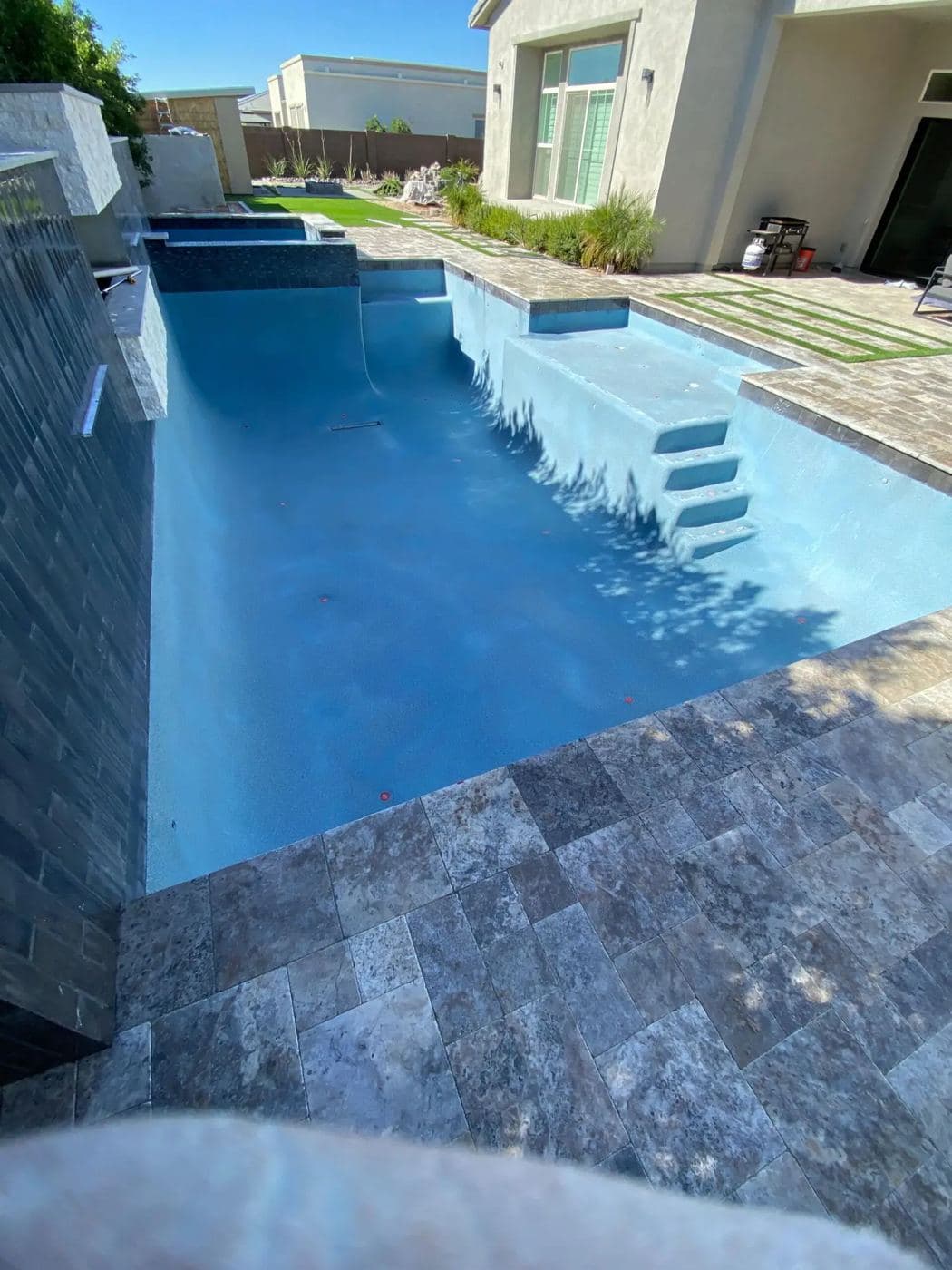 Fresh finish with a sheer water feature